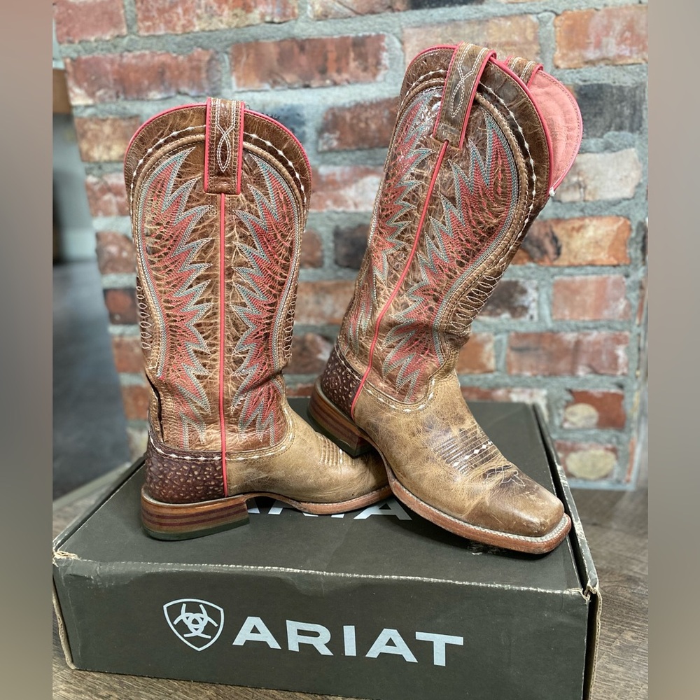 Ariat Vaquera Western Boot in Wheat